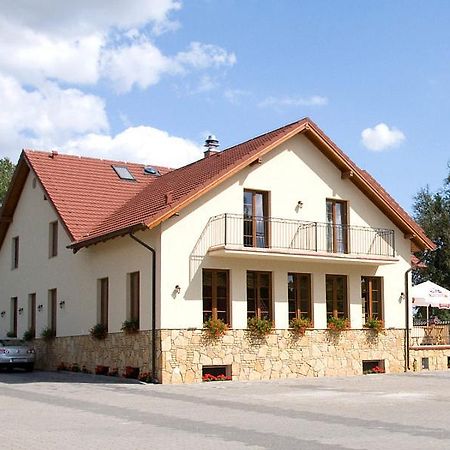 Dworek Biesiadny Radzewice Екстериор снимка